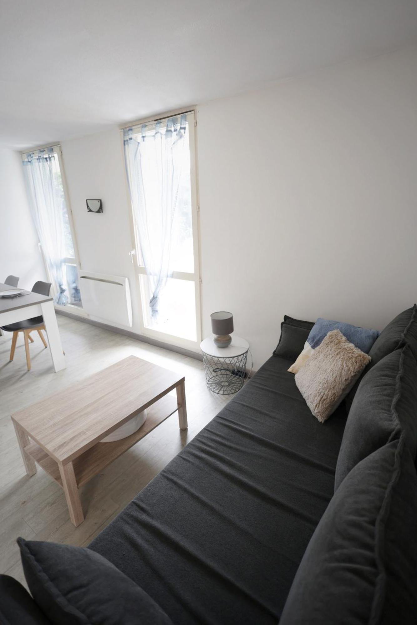 Appartement Familial Avec Jardin Ensoleille Dans La Cite Des Potiers Vallauris Luaran gambar